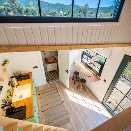 Root Tiny House Kalkan 펜션 *